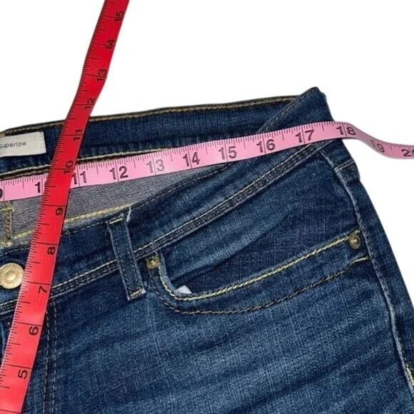 Levis 524 Too Superlow Womens Skinny Jeans Size 15M Dark Wash Denim Cotton Blend - Picture 12 of 13